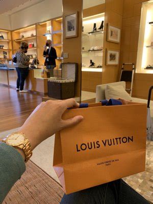 gucci bellevue|louis vuitton seattle bravern bellevue.